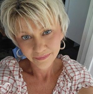 Meet your Posher, Paula